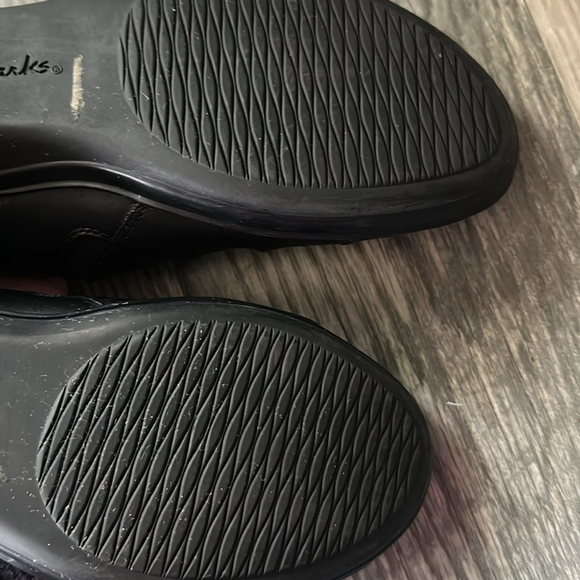 Clarks Collection Carly dream Black‎ button Loafers Slip-On women's size 7 - Picture 14 of 14